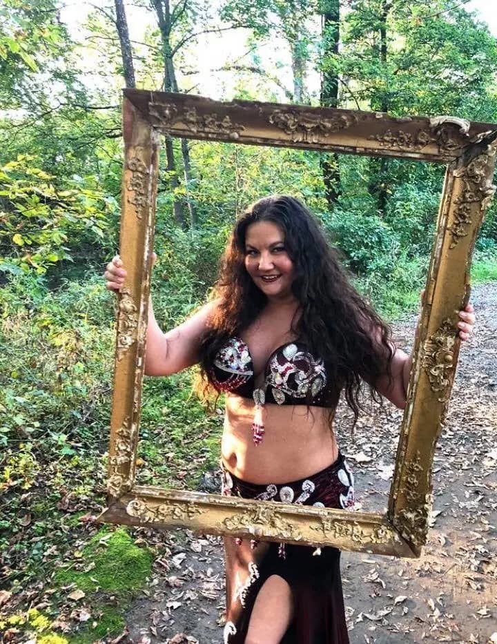 Lorenda bellydance performance 13