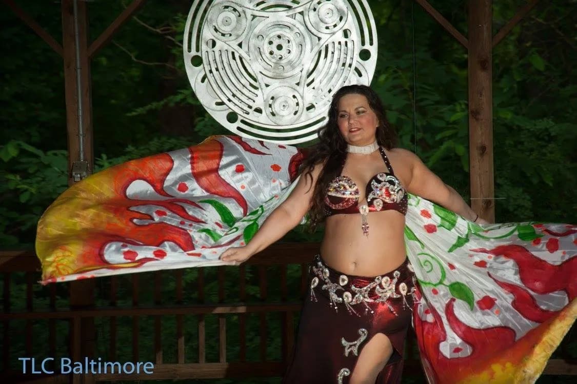 Lorenda bellydance performance 34
