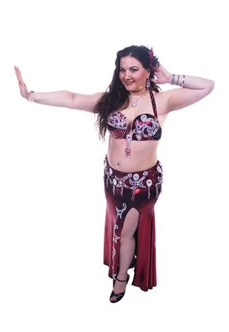 Lorenda bellydance performance 40