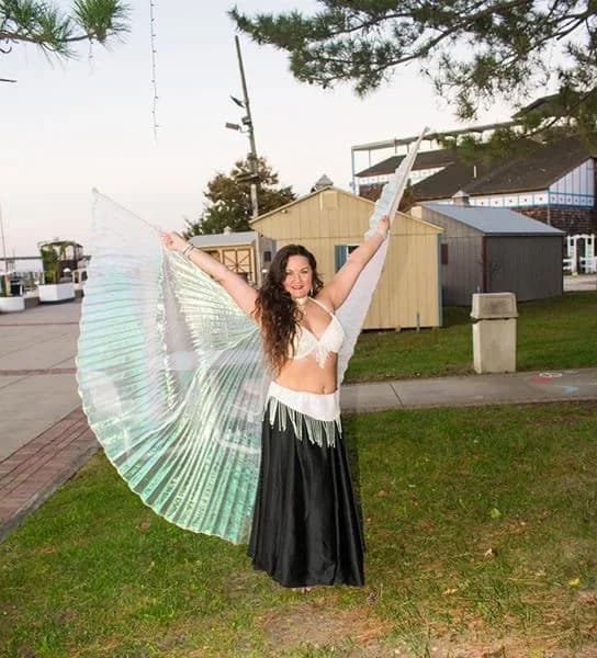 Lorenda bellydance performance 42