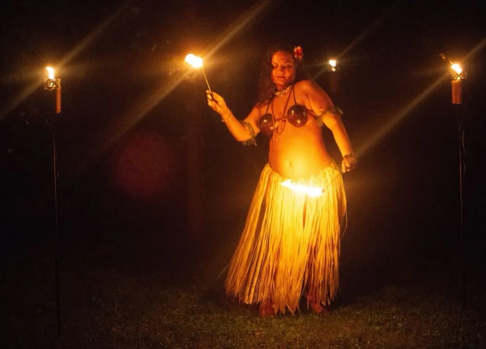 Lorenda island/hula performance 5