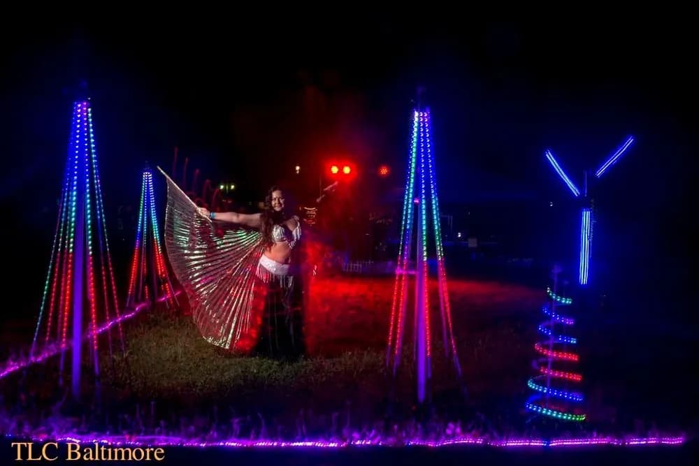 Lorenda LED performance 16