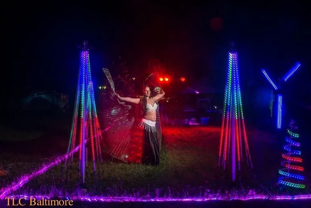 Lorenda LED performance 21