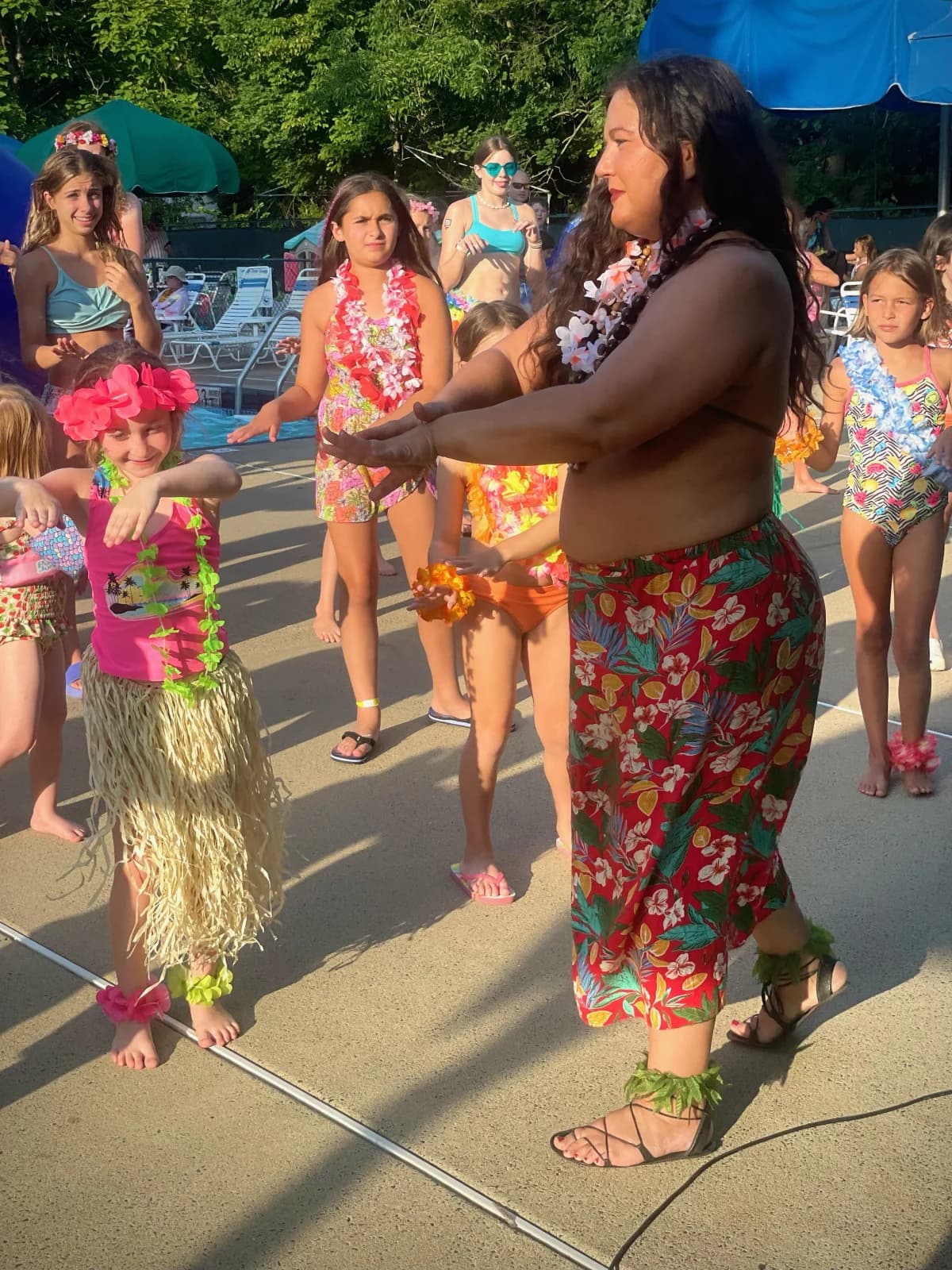 Lorenda island hula performance 4