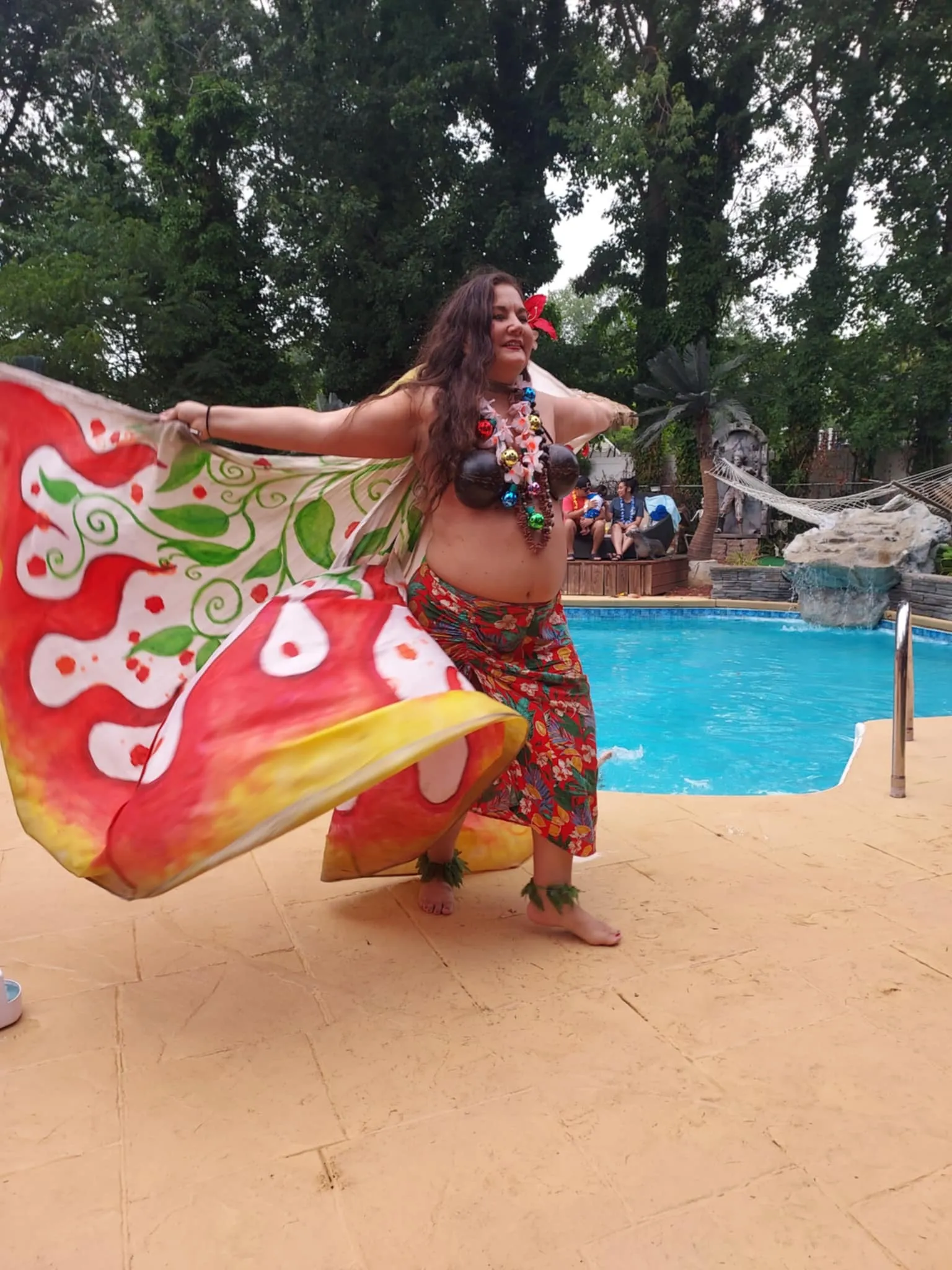 Lorenda island hula performance