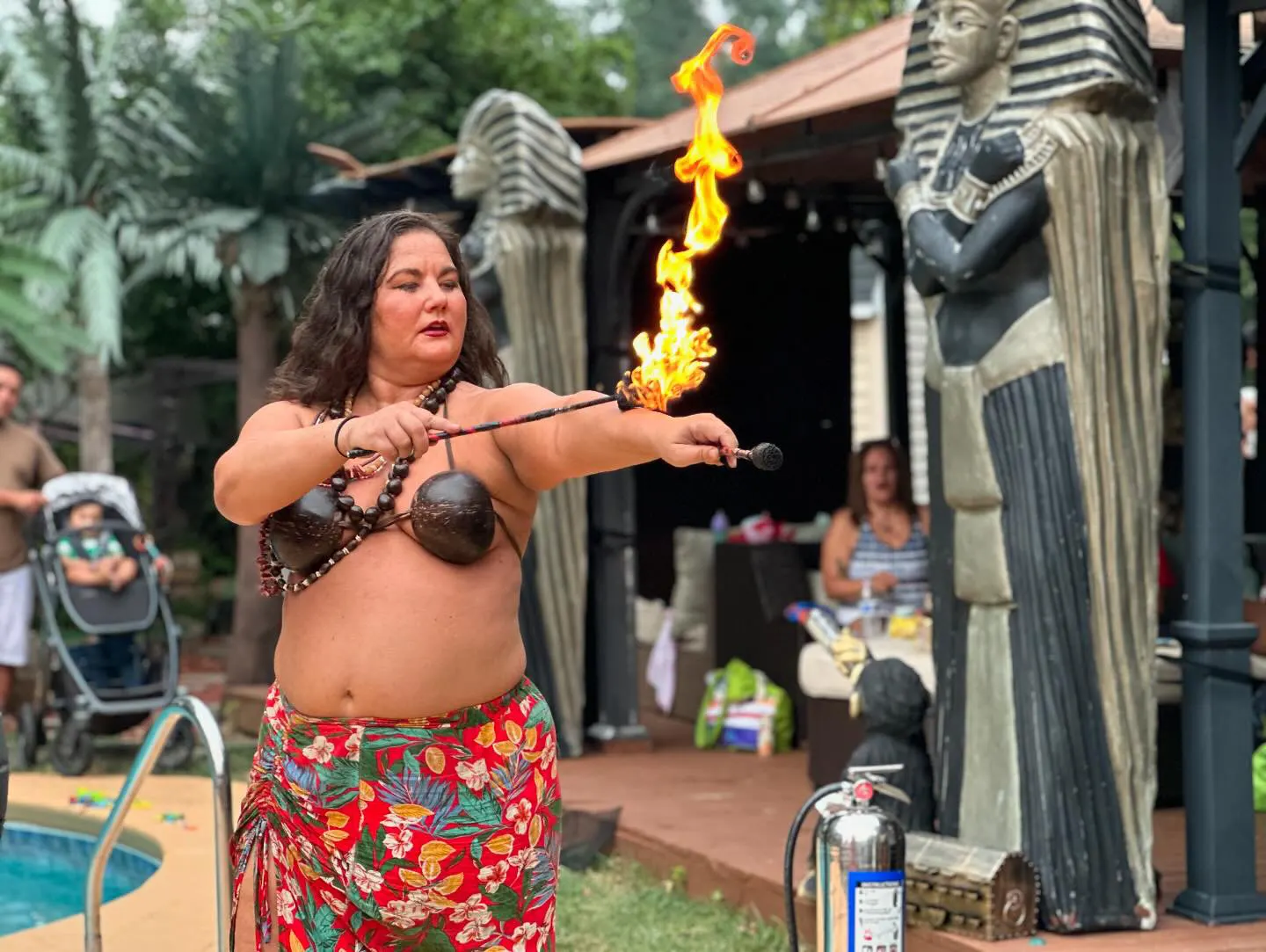 Lorenda island hula performance