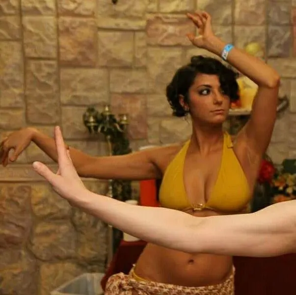 Lorenda teaching a belly dance class 15